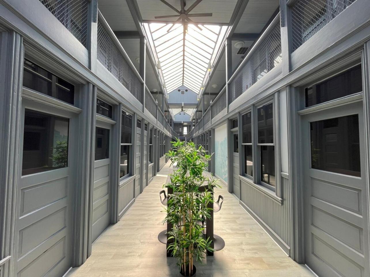 Local Modern Getaway - Ground Floor Leilighet Cleveland Eksteriør bilde